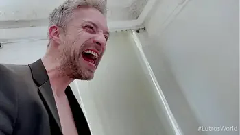 BARELY LEGAL YOUNG 18YO TEEN FIRST TIME EVER ANAL SQUIRTING - ISABELLA DE LAA