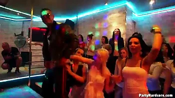 Czech: Amateur, Eporner  Brunette Porn