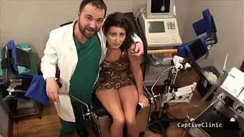 the sex s german tourist helena price see doctor tampa since shes not feeling well walks into trap captivecliniccom