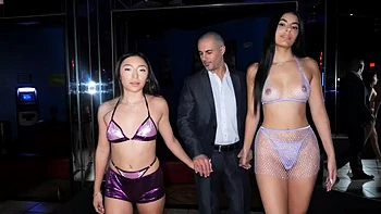 Tiny Stripper Slut Gets Her Insides Rearranged by STRIPPERS 4K: Blowjob, Babe  Hardcore Porn