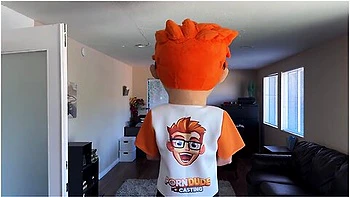 Milf Alexis James Reveals Her Financial Plan: Sucking And Fucking Big Dick Stocks!