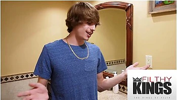 Lauren Phillips And Chris Lockwood In Stepmom Really Wants A Baby So I Cum Right In Her Pussy