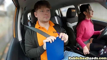 Bigititted cougar learner cockriding