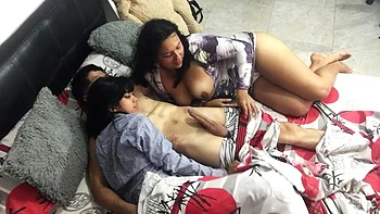 Sexy milf se folla a su hijastro y la novia by Kimberly grey: Blowjob, Cowgirl  Amateur Porn