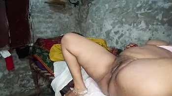 Young Stepson Eats Stepmom's Pussy & Fucks Her Ass Hard - Hindi Audio Creampie