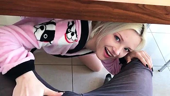 DOEGIRLS - Czech Babe Wild Nicol Has Steaming Hot Homemade Fingering Session: Porn