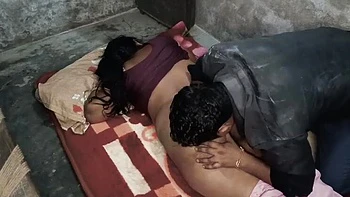 Hot Newly Married Indian Couple First Time Romantic Sex - Hindi Homemade Video