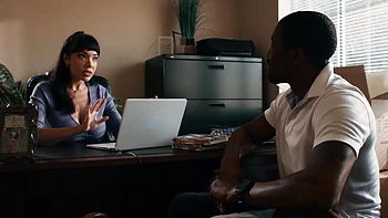 Isiah Maxwell pounds latina milf Little Puck hard