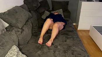 Bonieclydeerotik Shower Masturbation - Blonde Pornstar Fingering Pussy & Clit on Couch, Wet Moaning Orgasm