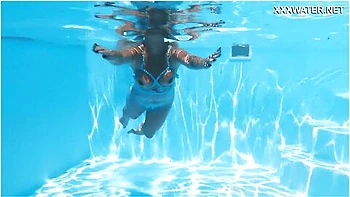 Underwater Swimming With The Most Charming Model With Petite Blonde And Lisi Kitty