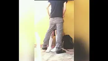 FOLLANDO Rápido en la ESCUELA! Estudiantes Mexicanos COGIENDO Atrás de los SALONES! Colegiala Mexicana se los COME TODOS! Sexo PUBLICO Amateur! (Segunda Parte)