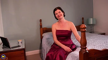 Hairy Mature Amateur Clare Is Telling Her Kinky Secrets