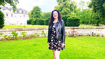 Stella, 44 years old, explosive and provocative milf! - Jacquie et Michel TV