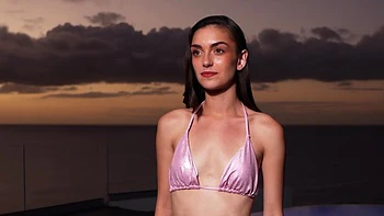 It's Davina's big day! - Jacquie et Michel TV