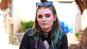 Anissa, 22, fucked by two guys at her request! - Jacquie et Michel TV