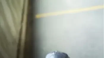 Sarah Arabic gives a BJ in the parking lot.