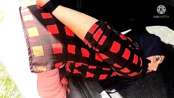 OMG !! Unfaithful Muslim wife this finds tied in the trunk of his neighbor, he will get her pregnant ...