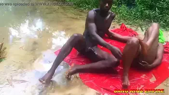 JOURNEY TO SAMBISA FOREST TO SAVED THE KING'S WIFE ( PART 2 ) AN AFRICAN BANG KING CAUGHT AT THE RIVER BANK FUCKING A VILLAGE MAIDEN ( FULL VIDEO ON XVIDEOS RED )