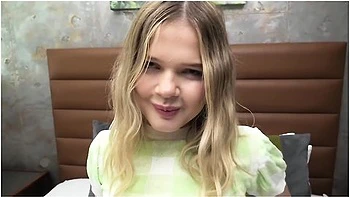 This Angel-faced Teen 18+ Is Starring In Her First Porn