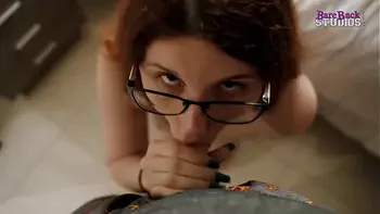 Thicc Naked Step Daughter Left Her Bedroom Door Open and Step Dad Walks In - Bess Breast