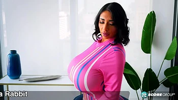 Mariza Rabbit: Tits & Ass Super-cleavage - Mariza Rabbit - Scoreland