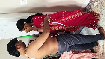 Indian Hot Bhabhi Sex With Tailor Master (hindi Audio)