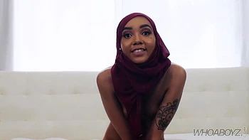 This Arab In A Hijab Olive Onxy Came To A Porn Casting To Get Fucked