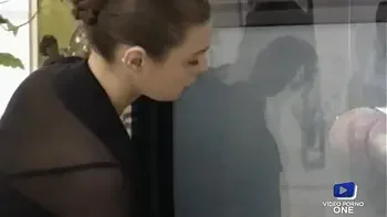 Deborah se fait baiser en regardant Zara se faire dominer par Carole