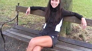 My girlfriend amateur oral in park