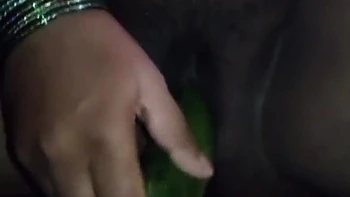 Aaj Phir Bhabhi Ne Apni Chut Me Khira Dala