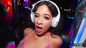 Lux La Fox And Lucas Frost In Gets Fucked In Doggystyle Position After Sucking Long Prick