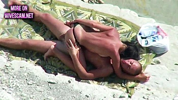 Kama Sutra On The Beach Riding - Stepmommy