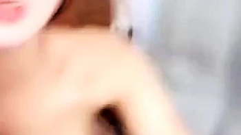 身材皮膚樣子都很一流的美女每天在家操她