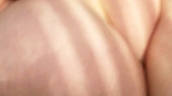 Big boob brunette masturbates on webcam