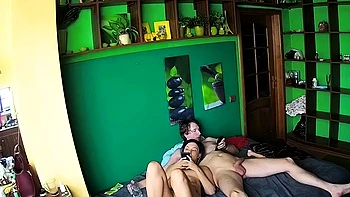 Ma chienne french amateur couple hidden cam 1