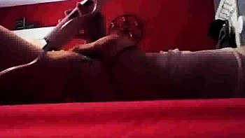 Hannah's enormous orgasm with Hitachi magic wand