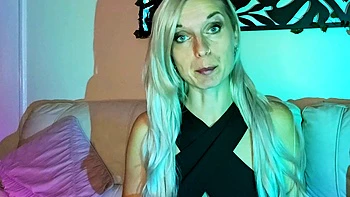 Chubby milf strip show her big boobs webcam