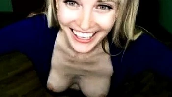 Hot amateur blonde pregnant toying her pussy solo