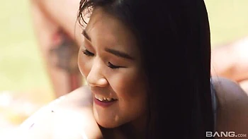 FMM outdoor passionate fuck with a young girlfriend Katana