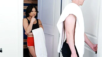 Asian teen with round ass Lulu Chu fucked in the missionary pose