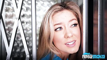 Superhero sex in the doggy style with a blonde babe River Lynn