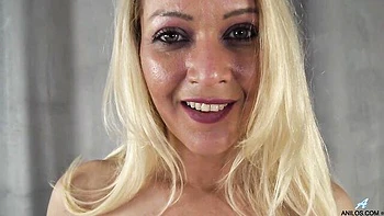 Beautiful doggy style masturbation with a busty blonde Larissa Leite