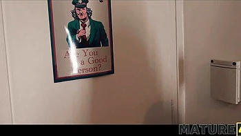 Mature 4k featuring Blue Pearl's czech clip