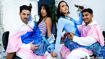 Swappz Singles featuring Claire Black and Jade Greene's blowjob smut