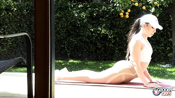 Watch superb Kasey Kei's clip