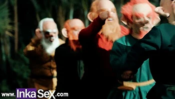 Sex hungry Vivian Lola - parody action - Inka Sex