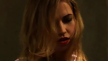 Sultry kitten at lesbian orgasm dirt