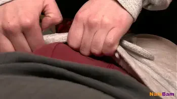 Er liegt einfach in meinem Bett