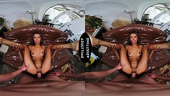 UP CLOSE VR - Petite MILF Kylie Le Beau Wants A Taste Of Your Cum After Getting Hard Fucked - POV: Porn