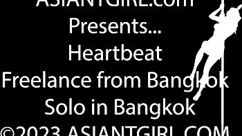 Small tits porn with erotic side chick from Grooby Girls